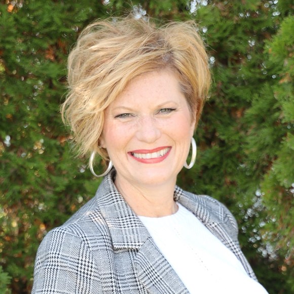 Meet your Posher, Rhonda - Picture 1 of 1